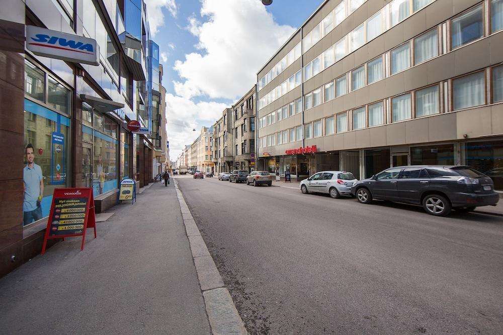 赫尔辛基隆洛丁街欧美纳酒店 外观 照片